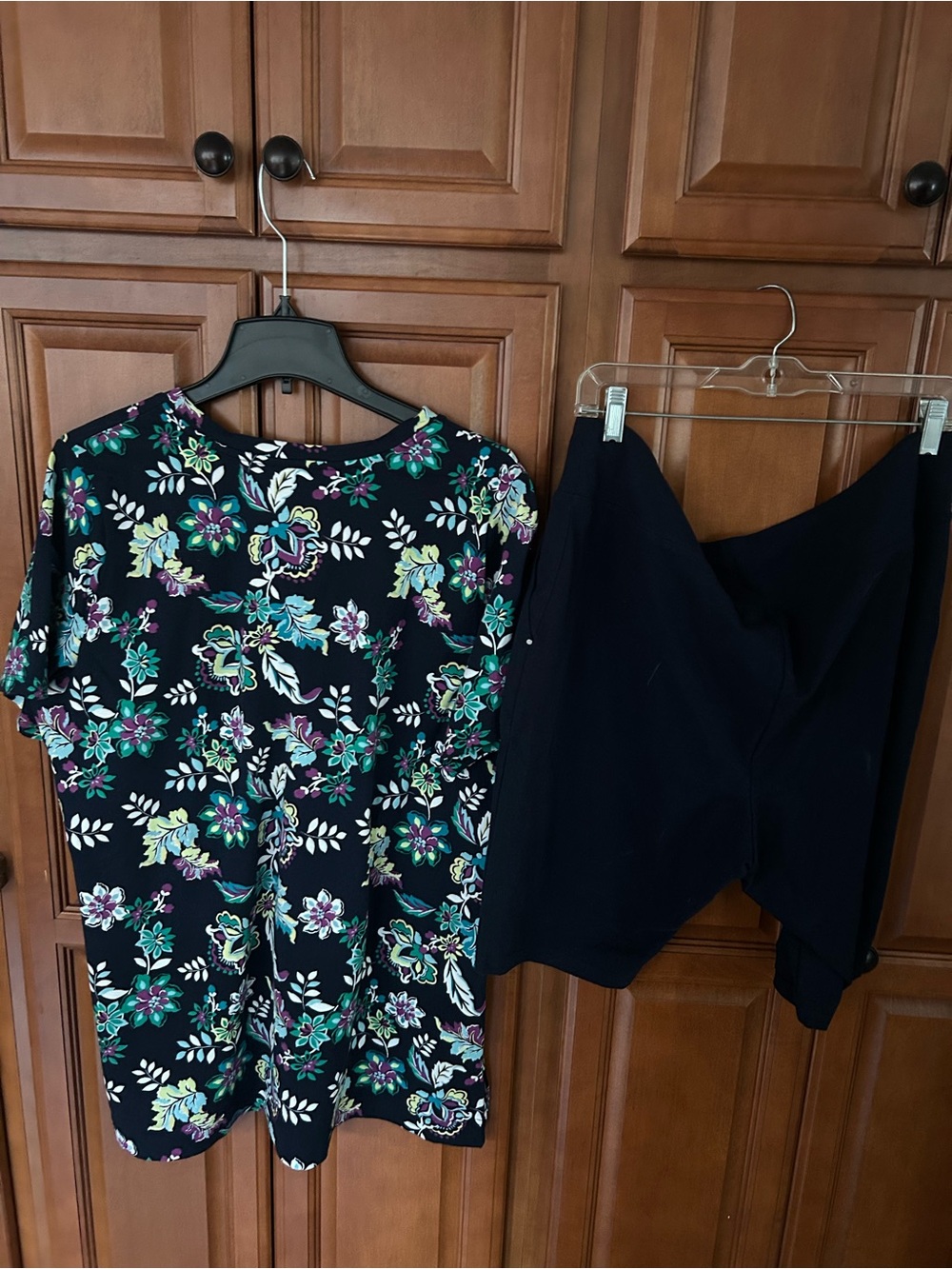 Floral Print Short Sleeve Top and Black short Set